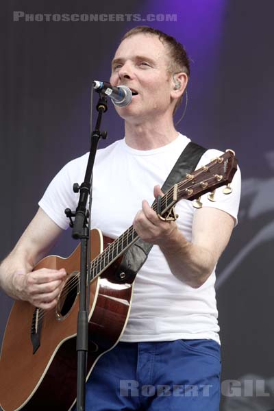 BELLE AND SEBASTIAN - 2013-08-23 - SAINT CLOUD - Domaine National - Grande Scene - 